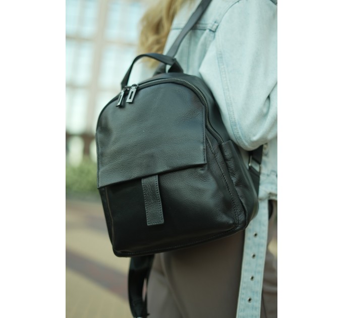 Женский рюкзак из натуральной кожи черный BAGS4LIFE 712