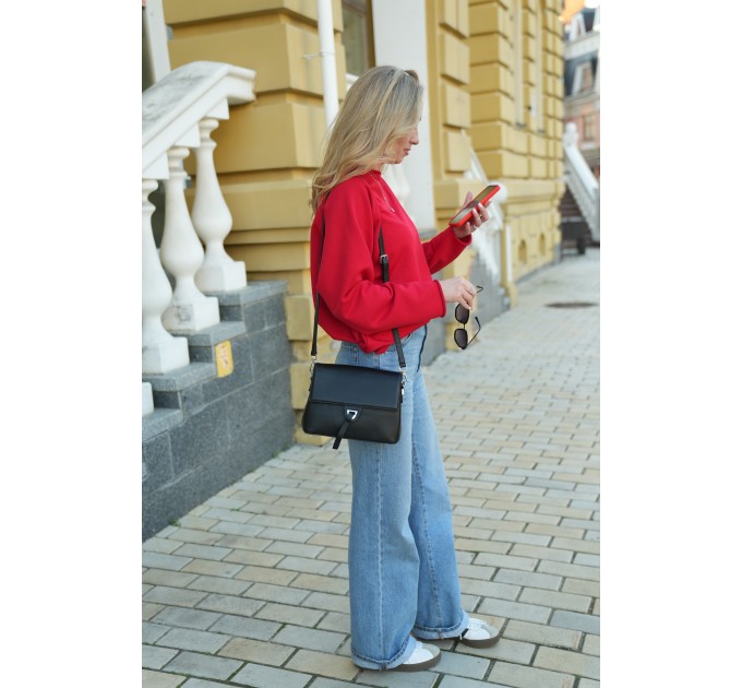 Женская сумка кросс-боди из натуральной кожи черная BAGS4LIFE 33011 с клапаном и хлястиком