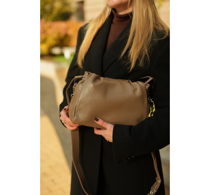 Жіноча сумка з натуральної шкіри бежево-коричнева BAGS4LIFE 99-57 з затяжками