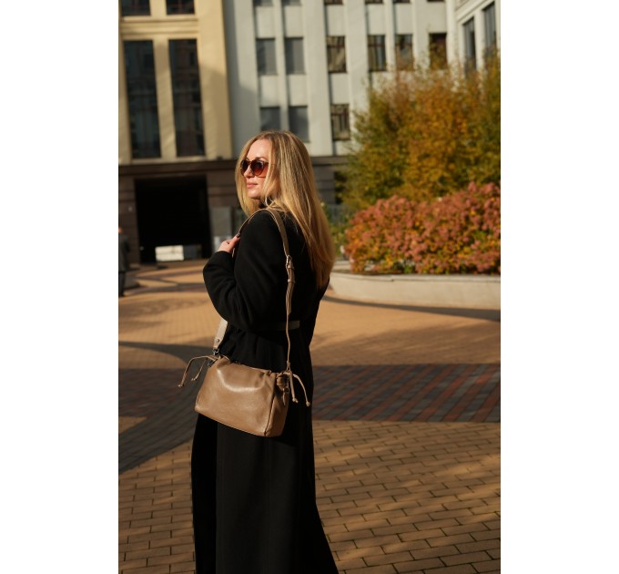 Жіноча сумка з натуральної шкіри бежево-коричнева BAGS4LIFE 99-57 з затяжками