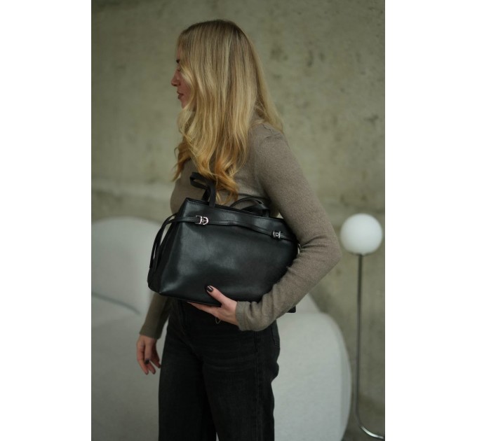 Сумка жіноча з натуральної шкіри чорна BAGS4LIFE 5139 з ремінцями