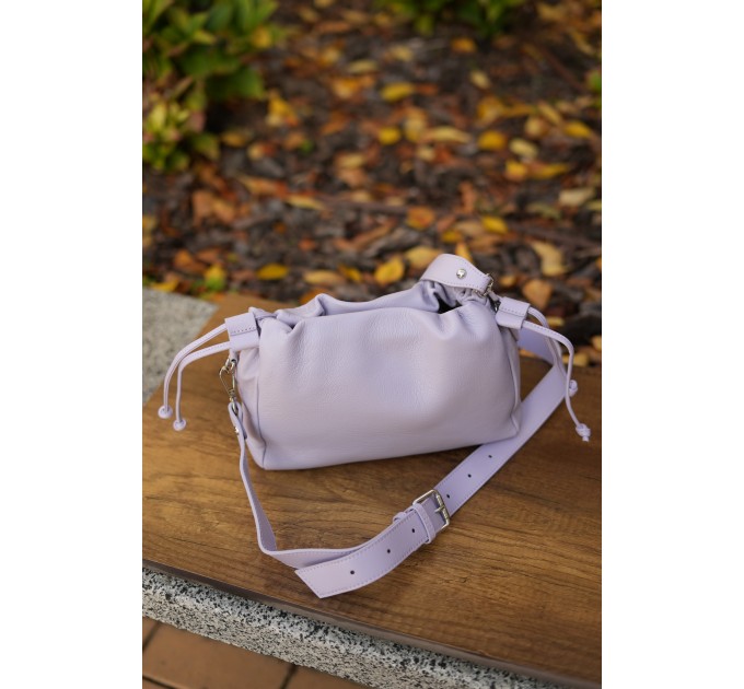 Жіноча сумка з натуральної шкіри лавандова BAGS4LIFE 99-57 з затяжками
