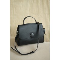 Жіноча сумка-портфель з натуральної шкіри чорна BAGS4LIFE 79030 з клапаном та ручкою