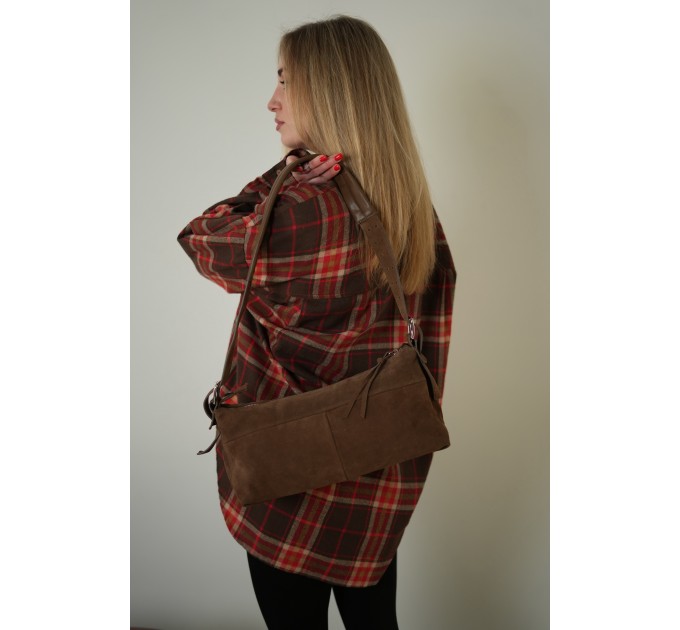 Жіноча сумка-багет з натуральної замші та шкіри сіро-бежева BAGS4LIFE 8205-8 з широкою ручкою