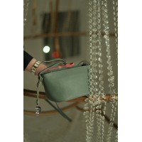 Жіноча сумка крос-боді з натуральної шкіри сиза BAGS4LIFE 22001 із брелоком