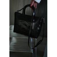 Жіноча сумка-тоут з натуральної шкіри чорна BAGS4LIFE HW-8603 з обвісом на ручці