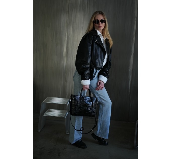 Женская сумка-тоут из натуральной кожи черная BAGS4LIFE HW-8603 с обвесом на ручке