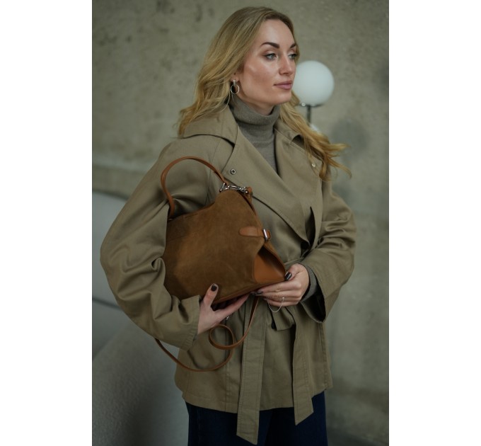 Сумка жіноча з натуральної шкіри та замші руда BAGS4LIFE 9880-1 з ремінцями та брелоком Сумка жіноча з натуральної шкіри та замші руда BAGS4LIFE 9880-1 з ремінцями та брелоком