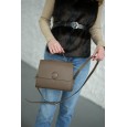 Женская сумка-портфель из натуральной кожи темно-бежевая BAGS4LIFE 79030 с клапаном и ручкой