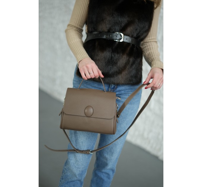Женская сумка-портфель из натуральной кожи темно-бежевая BAGS4LIFE 79030 с клапаном и ручкой