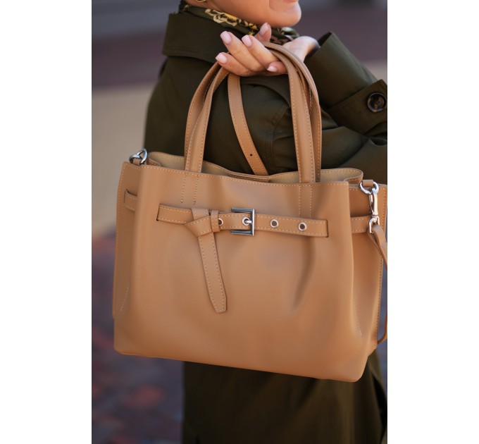 Сумка женская кожанная бежевая BAGS4LIFE (T) 6013# с ремешком