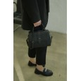 Сумка-месенджер жіноча з натуральної шкіри чорна BAGS4LIFE 99039 з клапаном