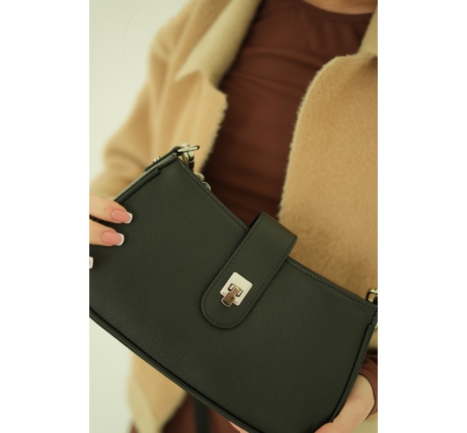 Женская сумка-багет из натуральной кожи черная BAGS4LIFE 8585 с клапаном и замком