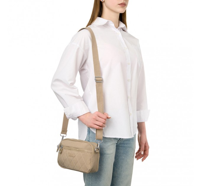 Сумка жіноча з полиэстера бежева BAGS4LIFE 88006 стьобана кишеня