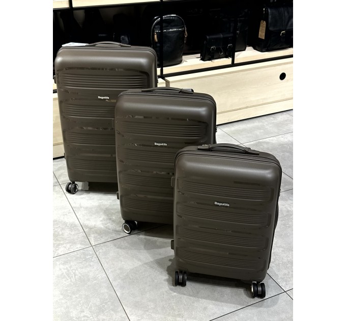 Валіза середня пластикова BAGS4LIFE PP920 кава