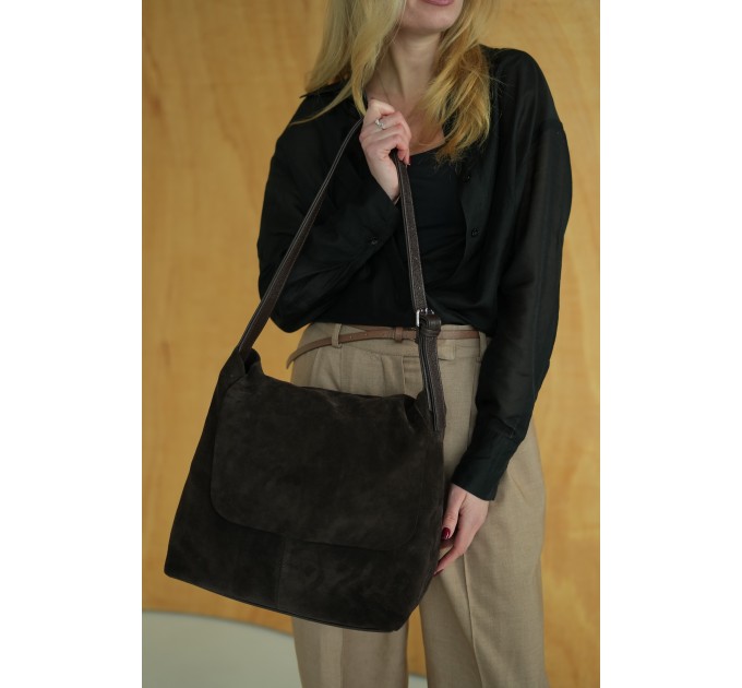 Женская сумка-хобо из натураьной кожи и замши коричневая Vito Torelli 1106 6010/1210 с клапаном