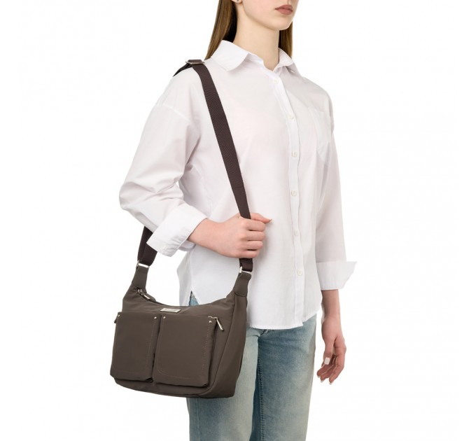Сумка-месенджер жіноча з поліестера коричнева EPOL 6116-03 з накладними карманами