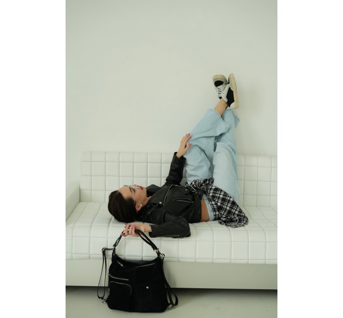 Женская сумка-рюкзак из натуральной замши и кожи черная BAGS4LIFE 900121F с накладными карманами