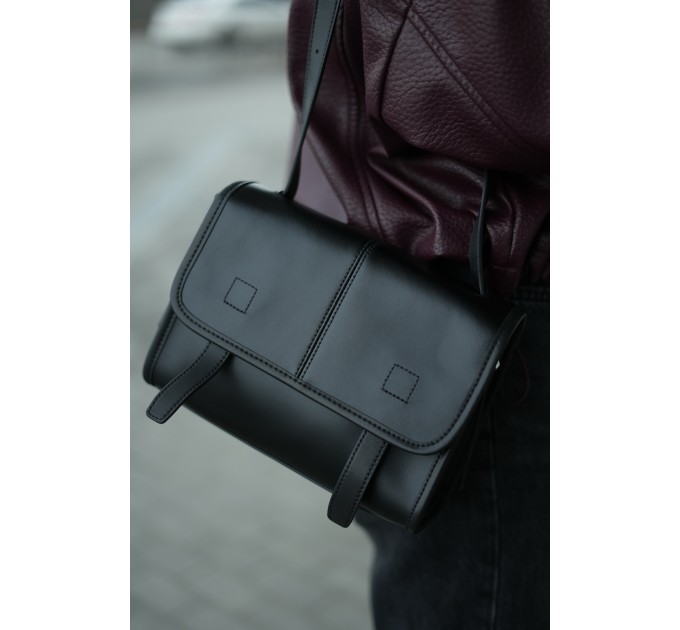 Женская сумка кросс-боди с натуральной кожи черная BAGS4LIFE 9918 с клапаном