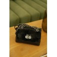 Сумка крос-боді жіноча з натуральної шкіри чорна BAGS4LIFE 6680 з клапаном та ланцюжком