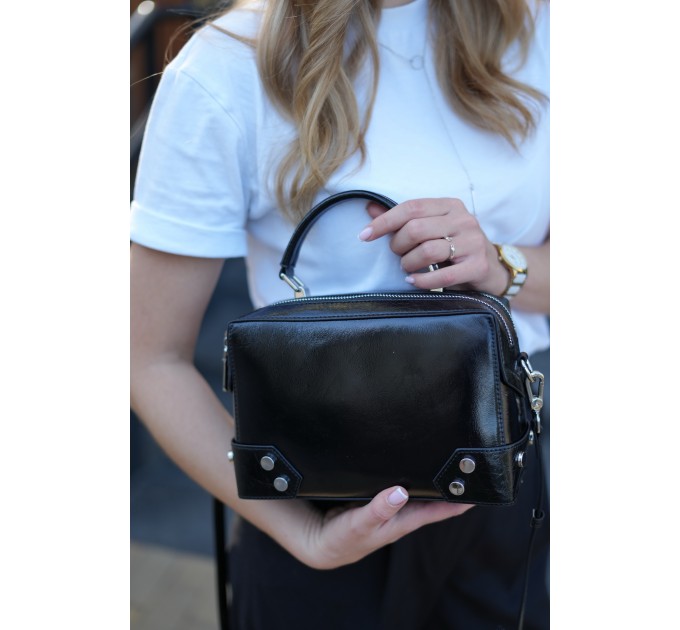Сумка жіноча з натуральної шкіри чорна BAGS4LIFE 1202-1