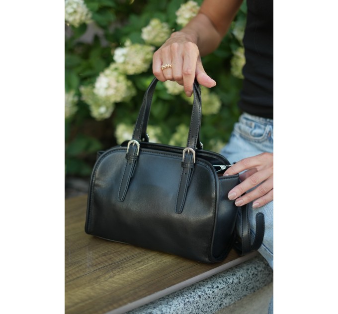 Жіноча сумка з натуральної шкіри чорна BAGS4LIFE 5515