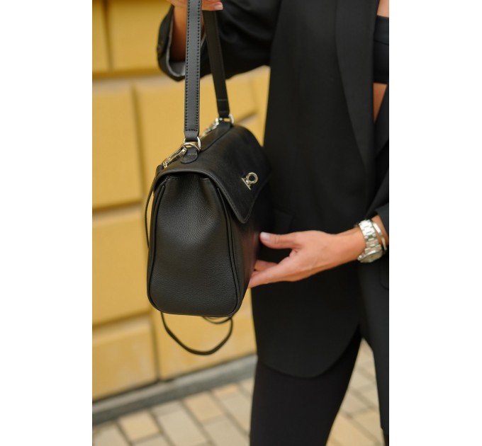 Жіноча сумка-багет з натуральної шкіри чорна BAGS4LIFE 8230 з короткою ручкою