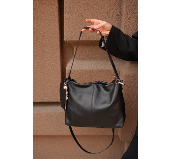 Жіноча сумка-хобо з натуральної шкіри чорна BAGS4LIFE 8580